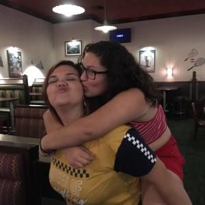 Meet your Posher, Anissa